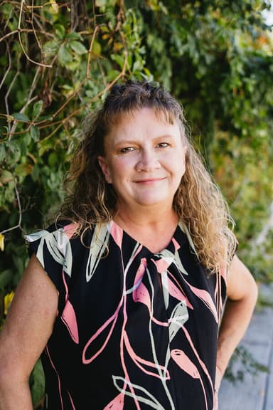 Laurie Wuestewald — Sioux Falls Mobile Notary